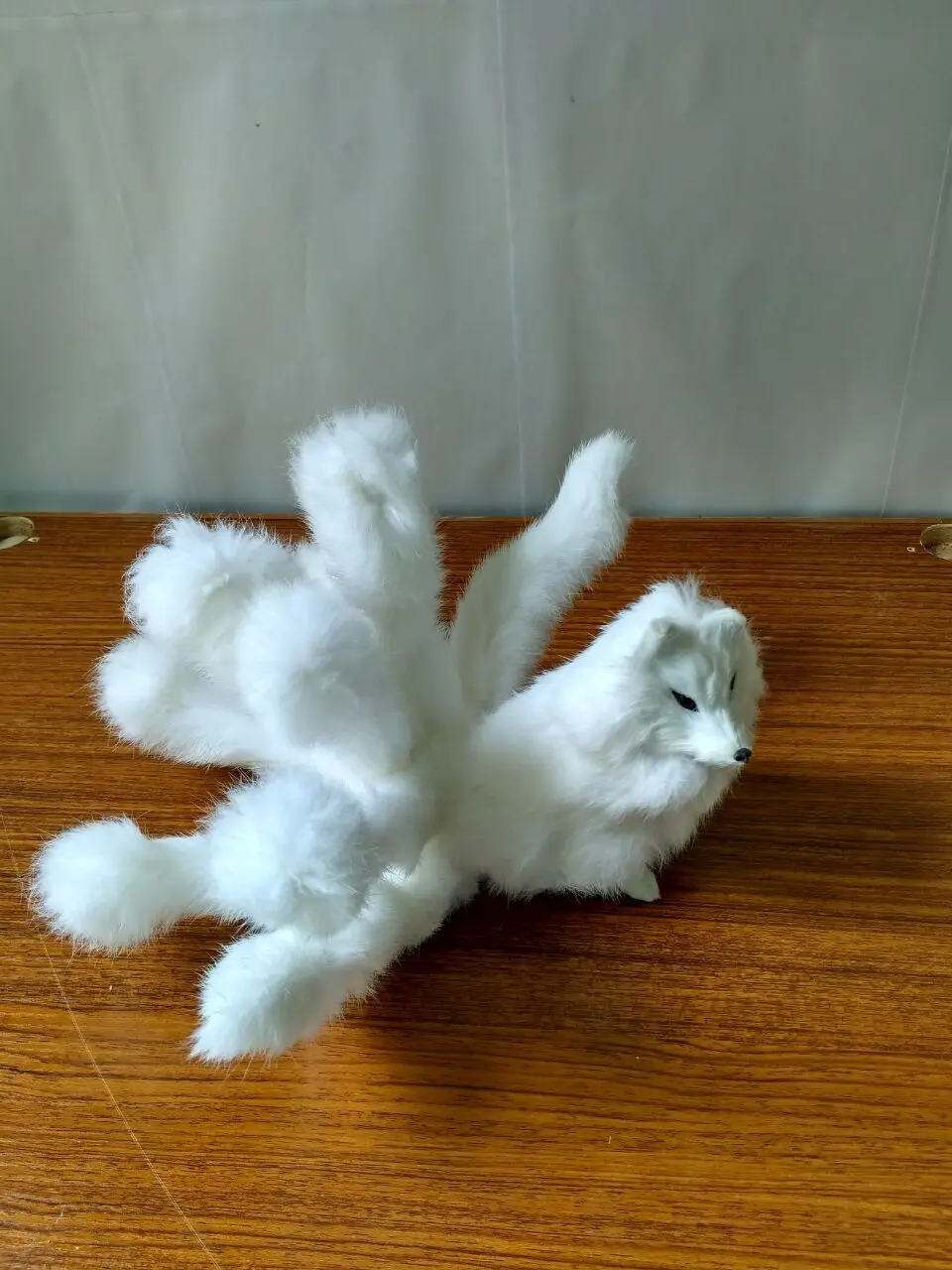 creative simulation white fox toy resin&fur nine-tails fox doll gift about 25x14cm 1070