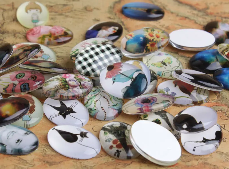 Free shipping 50PCS 18mmx25mm Oval Mixed Photos Domed  Glass Cabochon Cover #26678