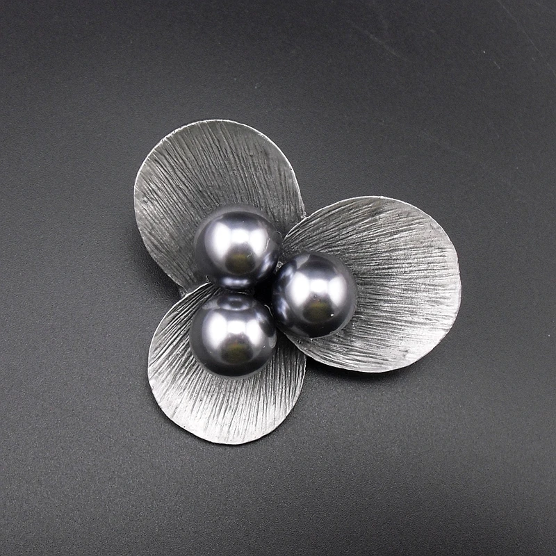 Quality Vintage Style Black Tin Plated Fashion Trendy Imitation Pearl Grave Unique Resplendent Rhinestone Brooch, Item: BH8106