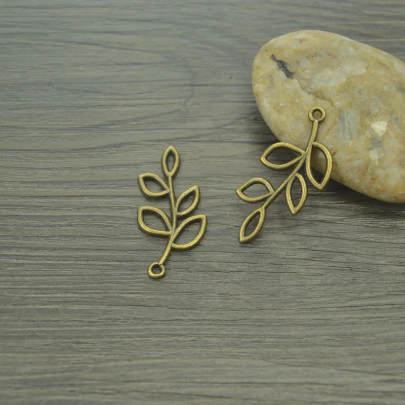 15 pcs vintage bronze Leaves Charms Metal  Pendants for Jewelry Making DIY Handmade Craft 41*18 mm 4203B