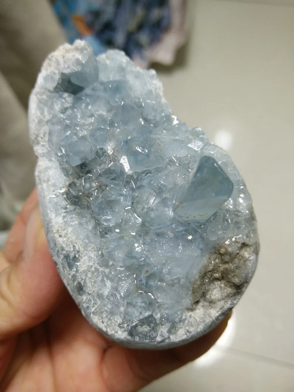 200g Natural Blue Celestite Geode Crystal Sparkling Huge Heart Reiki