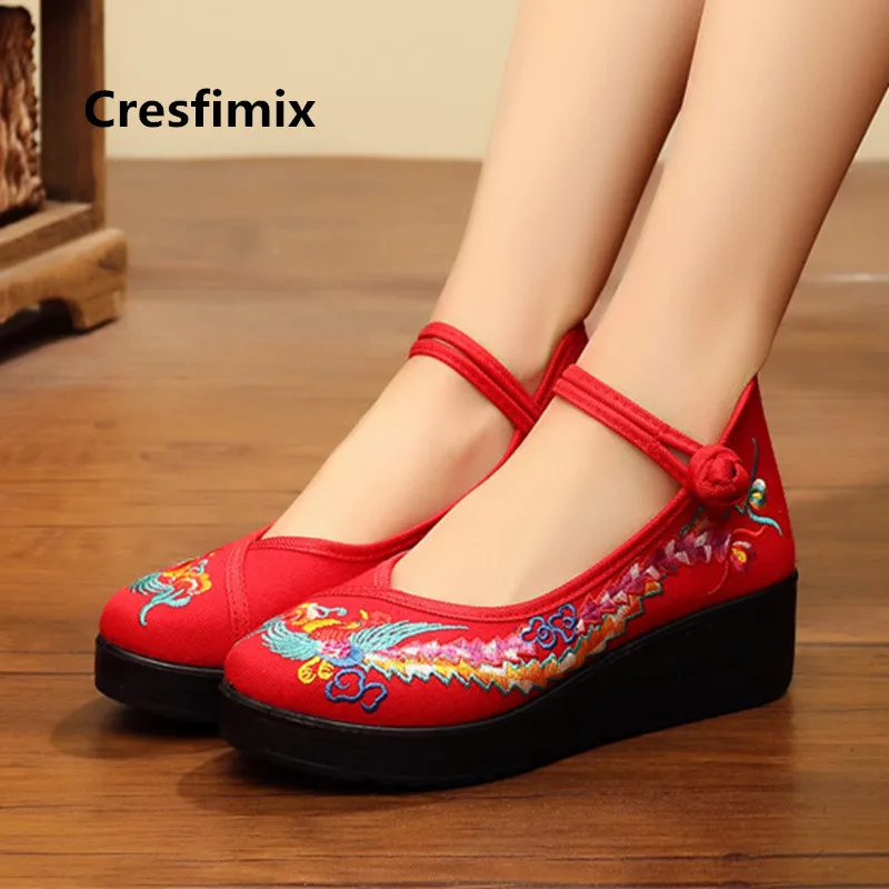 Cresfimix zapatos de mujer women retro comfortable dance shoes lady plus size embroidery flat platform shoes cute shoes a3577