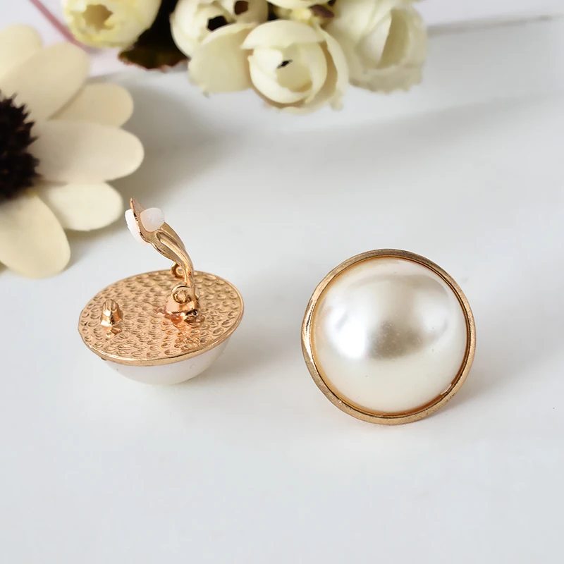 

6pcs New Fashion romantic big round pearl ear clip exaggerated girl valentine's day gifts wholesale jewelry ear clip