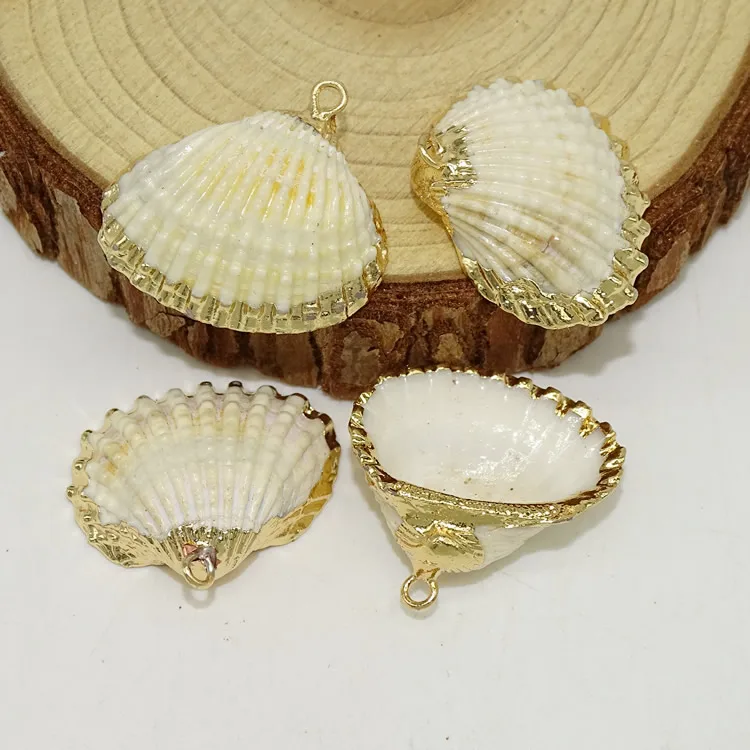 New DIY Necklace Shell Pendant Gold Color Natural Conch Shell Pendant Gold Seashell Pendant Bohemia Ocean Seaside