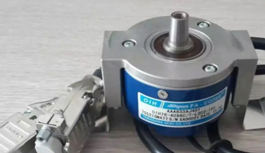 

encoder OIH76-4096L2C2-15V AAA633AJ401-TS5216N477