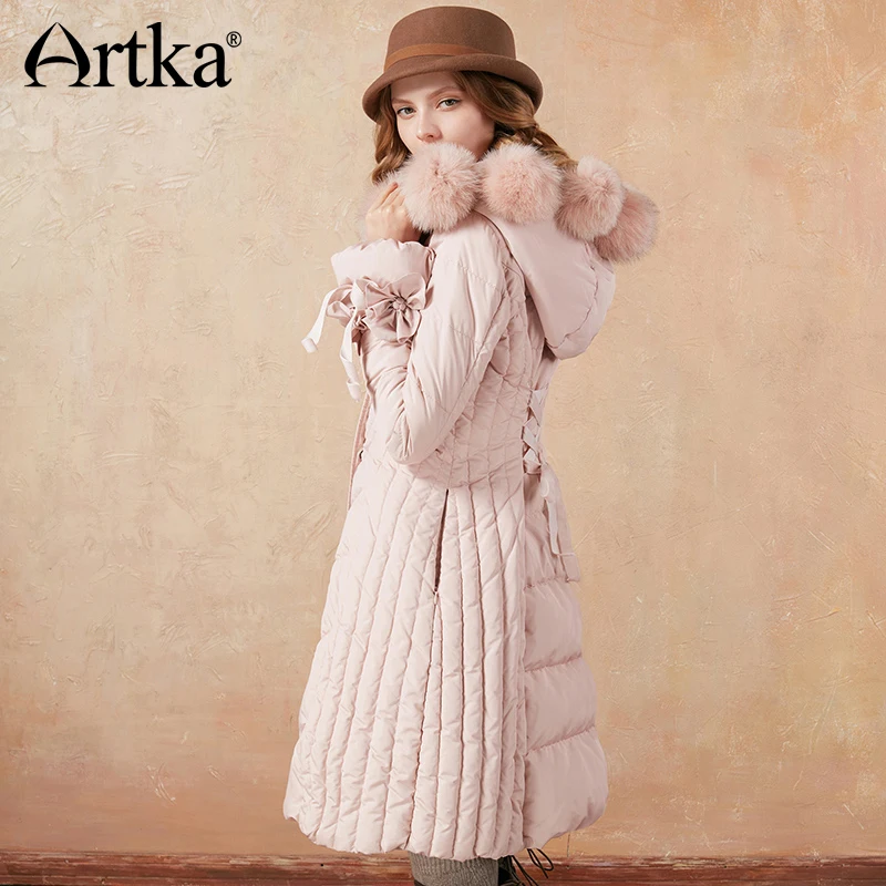 ARTKA 2018 Winter Neue Frauen 90% Weiße Ente Unten Nachweisbar Fuchs Pelz Pompons A-line Bandage Thin Lange Unten Jacke ZK10173D