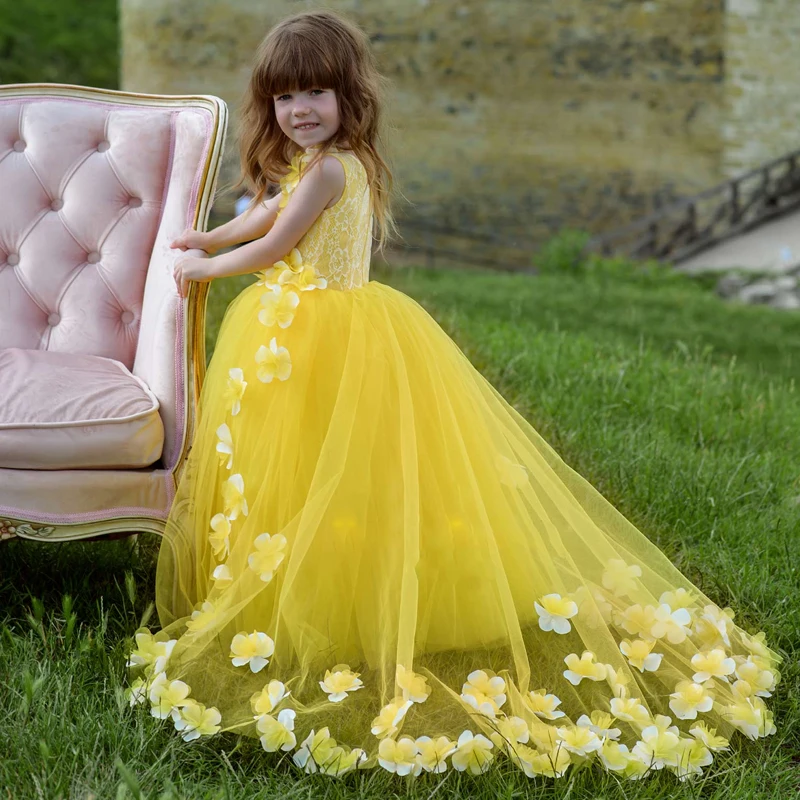 Blume Mädchen Kleider für Hochzeiten Tüll Prinzessin Spitze Halbe Hülse Heilige Erste Kommunion Kleider Party Pageant Kleid Für Mädchen