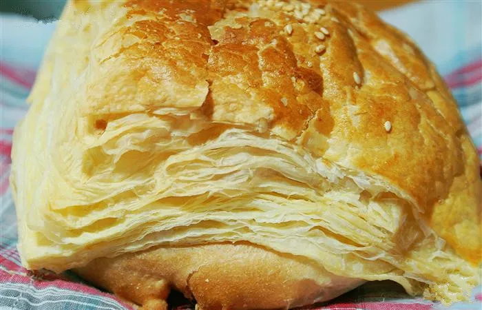 UDQS-550 التجاري الخبز المعجنات آلة/العجين المغطي بملاءة/الخبز صنع آلة