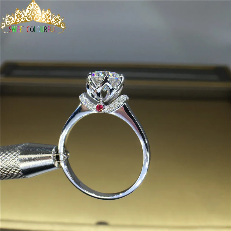 

100% 18K 750Au Gold Moissanite Diamond Ring D color VVS With national certificate MO-00109