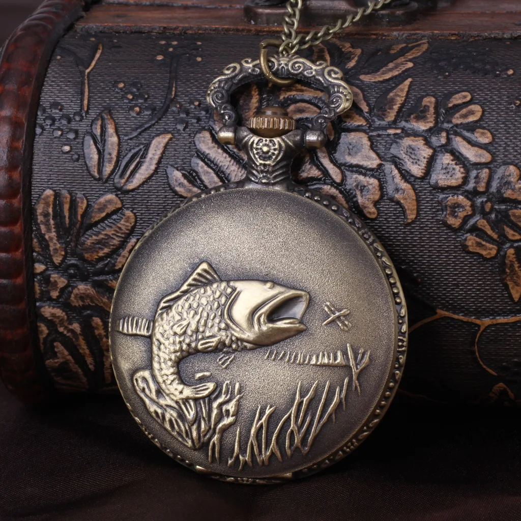 

Vintage Big Size Bronze Craved Fish White Surface Retro Best Gift Pocket Watch with waist chain