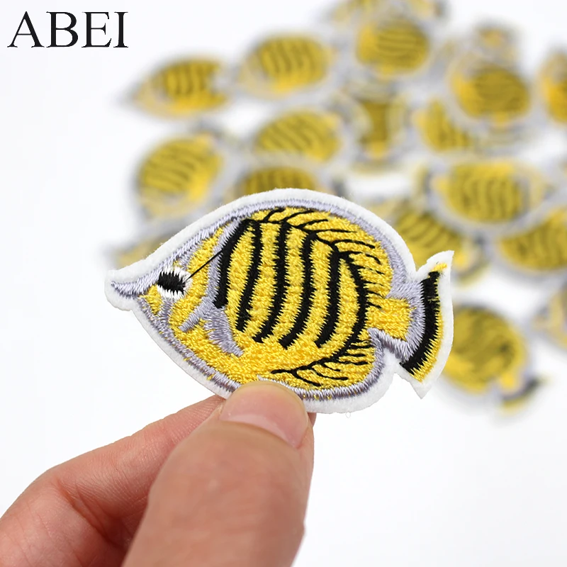 10pcs/lot Embroidered Iron On Small Fish Patches Diy Cute Clothing Appliques Sewing Baby Jeans Stickers Backpack Motif Badge