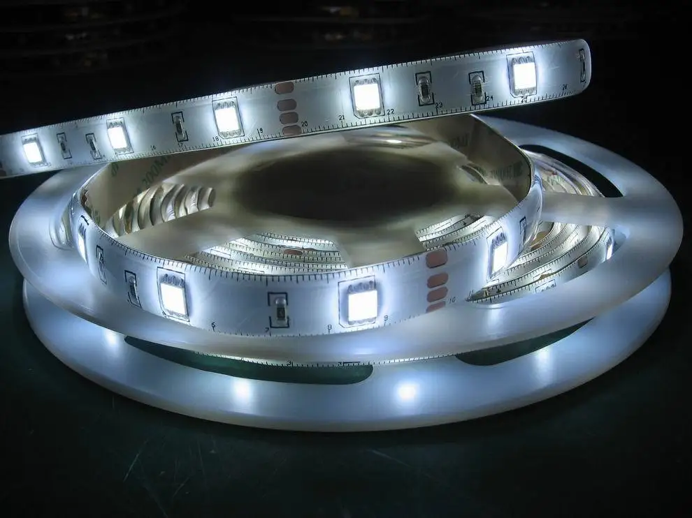 

5m 300LED IP65 waterproof 12V SMD 5050 white/cold white/warm white/red/blue/green/yellow/RGB LED strip,60LED/ m