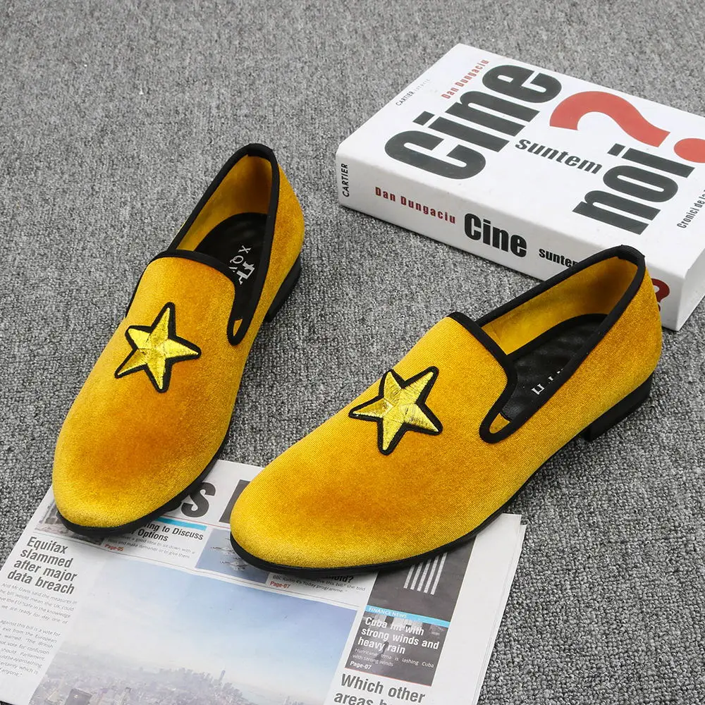 New Fashion Gold Velvet Men Loafers Handmade Embroidery Five-Pointed Star Men Dress Shoes Comfortable Men\'s Smoking Shoes