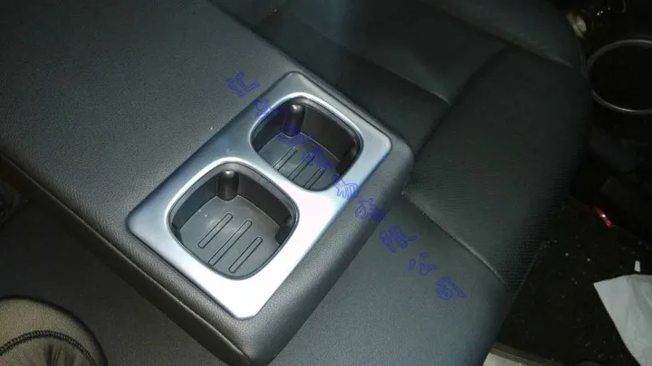 لنيسان قاشقاي J11 2015-2020 2016 2017 ABS كروم المقعد الخلفي شرب كأس حامل الكروم غطاء الكسوة الحافة الإطار المحيطي التصميم