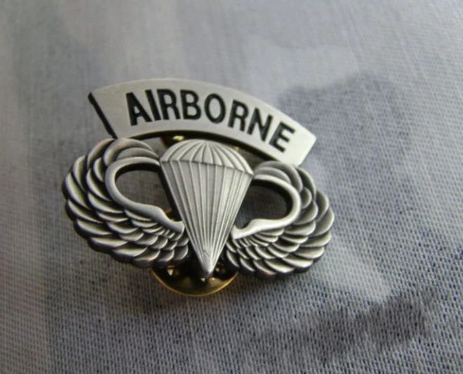 US ARMY AIRBORNE spadochroniarze spadochronowe skrzydła PIN metalowa plakietka