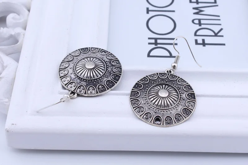 Aihua Mode Aussage böhmischen Vintage ethnischen großen runden Tropfen Ohrring lange geschnitzte Blumen Tropfen Ohrringe für Frauen – Detail 38