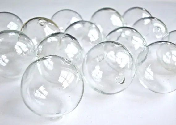 

500pcs 14mm- 18mm Mini Empty Glass Ball Bottles no caps ,mixed size