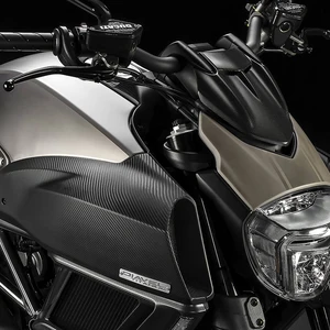 Carbon -Faser -Vinylverpackungsfilm für Motorcycle, Yamaha R3, FZ6, MT 07, R6, YBR 125, MT 09, R1, FZ1, XJ6, 10x152cm, 4d 12 Hauptverkäufe Moto FZ6 Panel - №11