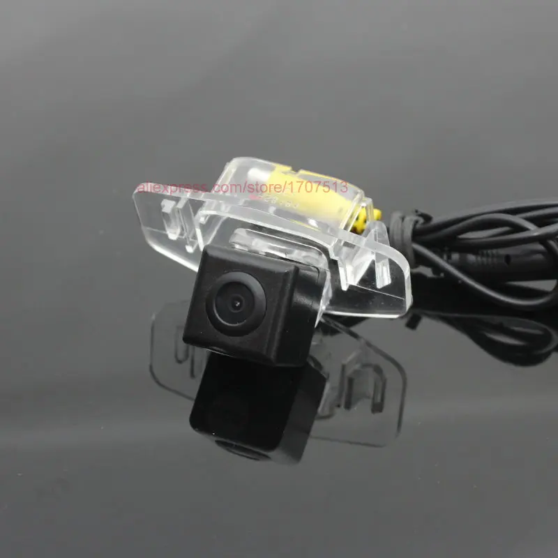 Back Up Reverse Camera Car Rear View Camera For Honda Accord 9 Generation 2.4L 2012~2015 - RCA & Original Screen Compatible