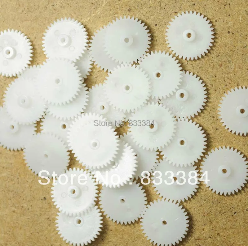 Wholesale and free mail!!!  Teeth 26 Aperture 2mm Module 0.5 50pcsSpur Plastic Gear for DIY Toy Accessories