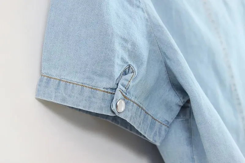 Delle Donne del cotone Del Manicotto Del Bicchierino Blu Camicia di Jeans Nuovo 2019 di Modo di Estate Delle Signore Camicia di Jeans Con Petto Tasche Con Patta Legame di Farfalla 1669