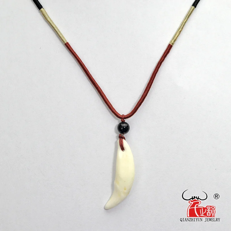 Men\'s Necklace Woman\'s Bone Pendant Tibetan Amulet Fangs Real Natural Tooth Vintage couple Wolf Tooth Charm White Brown Ecru