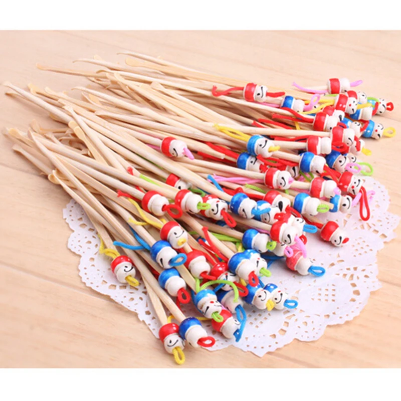 5/10 pcs/lot Cute Mini Doll Earpicks Wood Bamboo Ear Picks Wax Remover Cleaner Ear Care tool Random Color Hot Selling