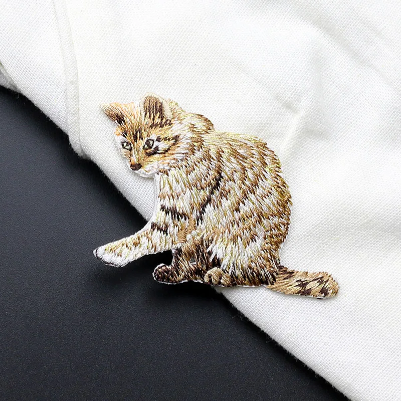 Cute Black Yellow Cat Iron on Patch Embroidered Good Quality Pocket Cat Patches Sticker Clothing DIY Applique