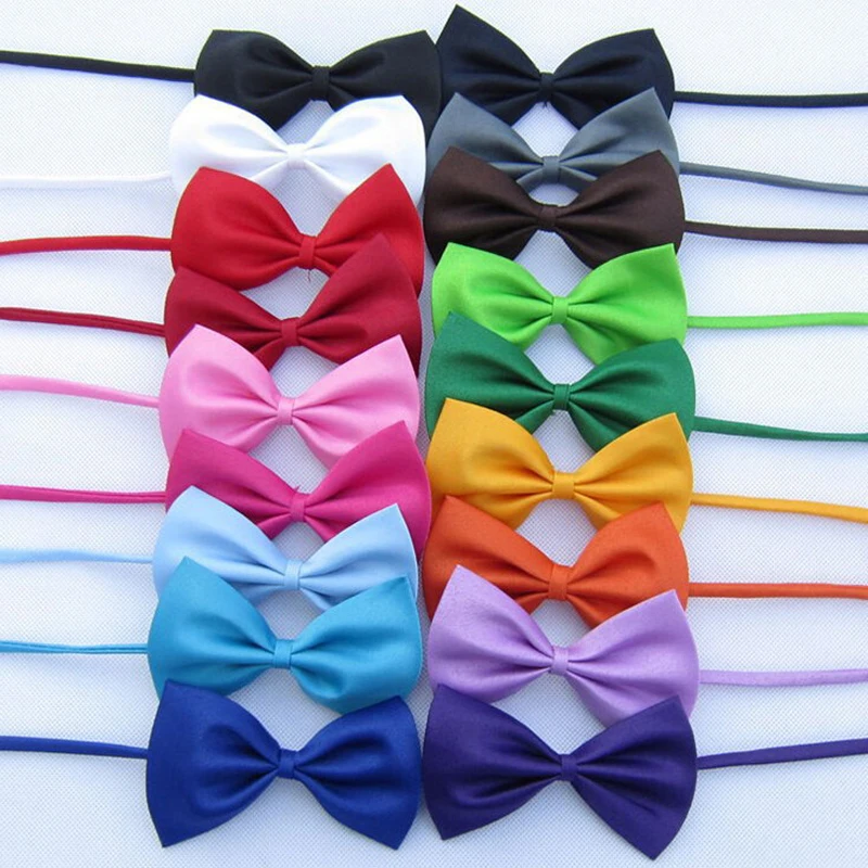 100 sztuk/partia Pet Christmas Gift dla psa śliczne muszka Cat Neck Tie Pet Grooming akcesoria 20 kolory regulowane łuki na szyję