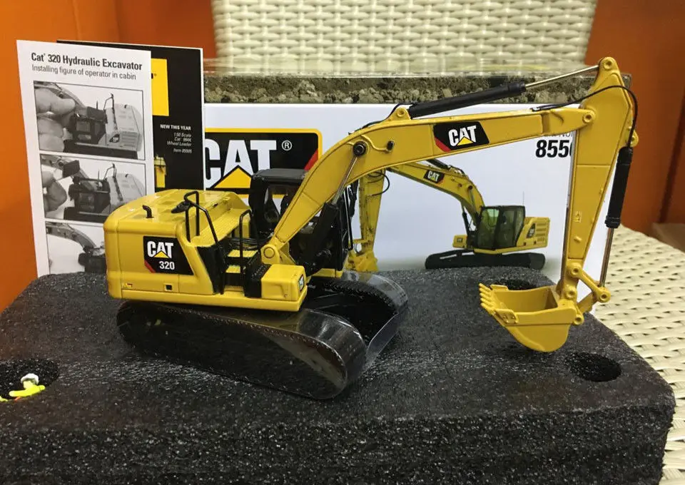 Diecast Toy Model DM 1:50 Scale Caterpillar Cat 320 Hydraulic Excavator Engineering Machinery For Boy Gift,Collection,Decoration