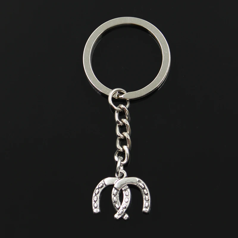 

Keychain 17x20mm Double Lucky Horseshoe Horse Pendants DIY Men Jewelry Car Key Chain Ring Holder Souvenir For Gift