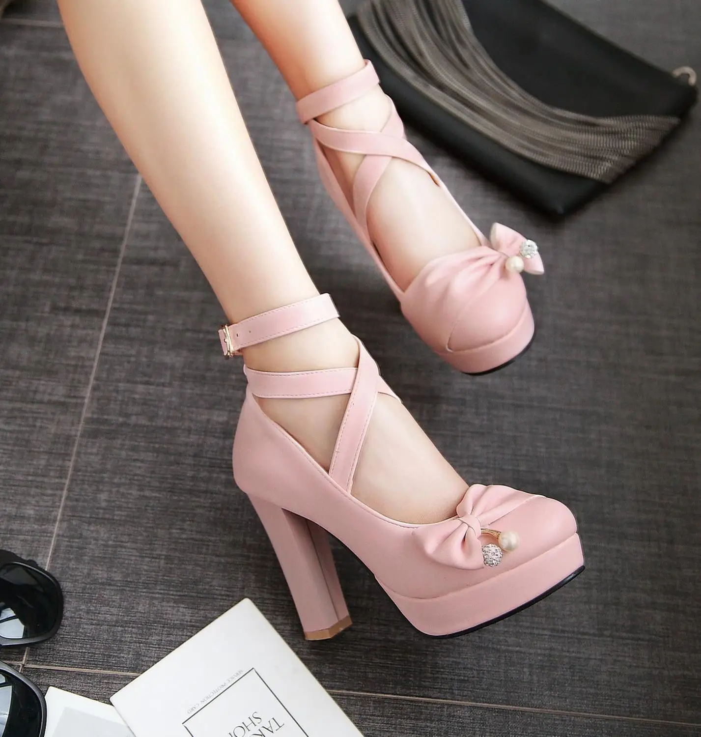 2022 Korean Harajuku Girls Sexy High-heeled Student Shoes Round Head Sweet Coarse Heel Cosplay New Bowknot Princess Lolita Shoes