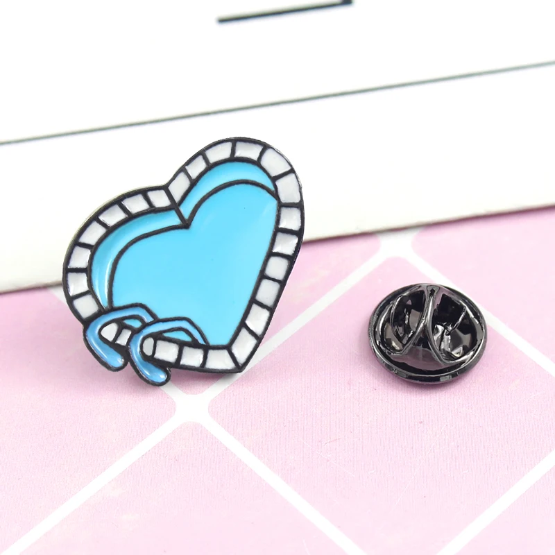 Heart Shaped Pool Brooch Blue Clear Swimming Pool Enamel Pin Backpack Coat Cap Sport Badge Family and Swimmer Love Gifts Jewelry