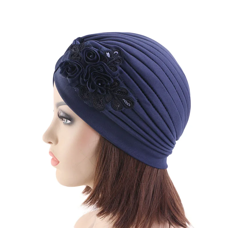 Neue Blume Dekoration Turban Einfarbig Für Frauen Mode Haar Tragen Kopf Wrap Damen Kopfbedeckungen Krebs Hüte Indien Kappe Bandana – Detail 3