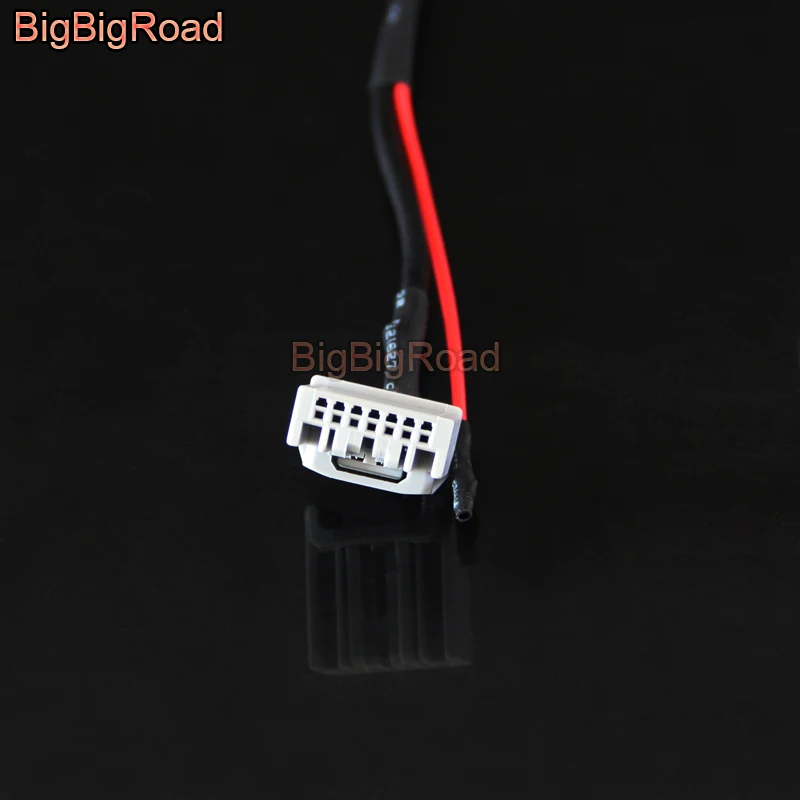 

BigBigRoad Car Rear View Parking Camera Adapter Connector Wire 7pins For Honda CR-V CRV 2012 013