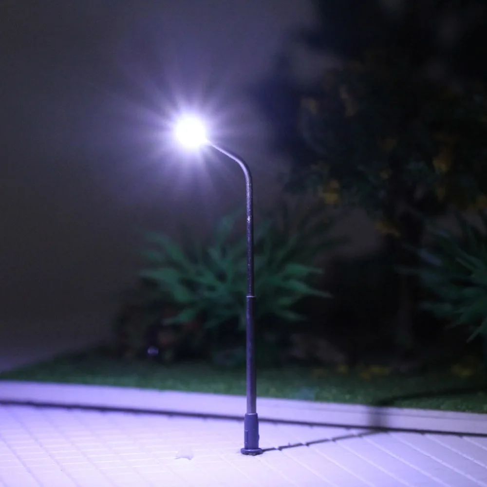 Evemodel LQS06 20pcs Model Trains N Scale 1:160 Metal Lamps Street Lights LED 3V Warm White Bright White