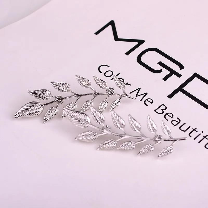 European And American Style Retro Golden Leaves Suit Collar Shirt Collar Pin Buckle Collar Clip Brooch Unisex Rhinestone Brooch