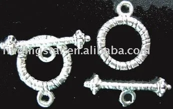 

FREE SHIPPING 210sets Tibetan silver carved circle toggle clasps A717