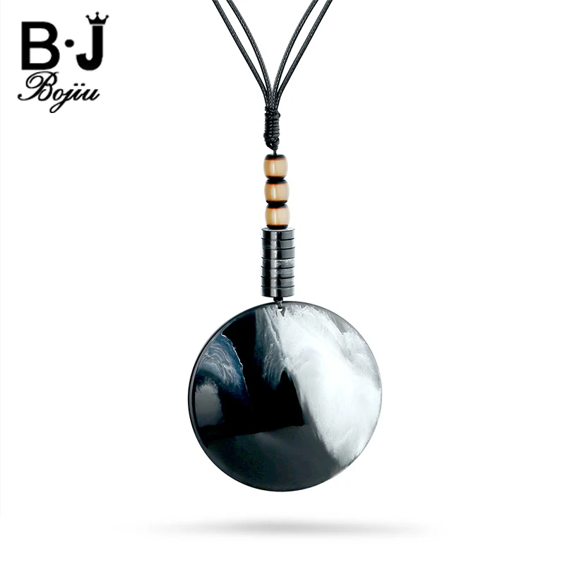 

BOJIU Lady Acrylic Long Necklace Round Pendant Adjustable Length Rope Chain Necklaces Women Charm Clothes Decorations NK1035