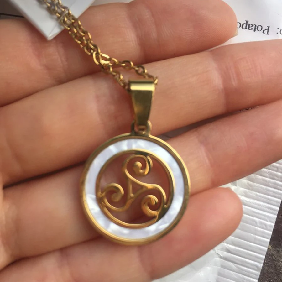 HOBBORN Women Men Teen Wolf Pendant Necklace Stainless Steel Shell Triskele Triskelion Allison Argent Choker Cosplay Necklaces