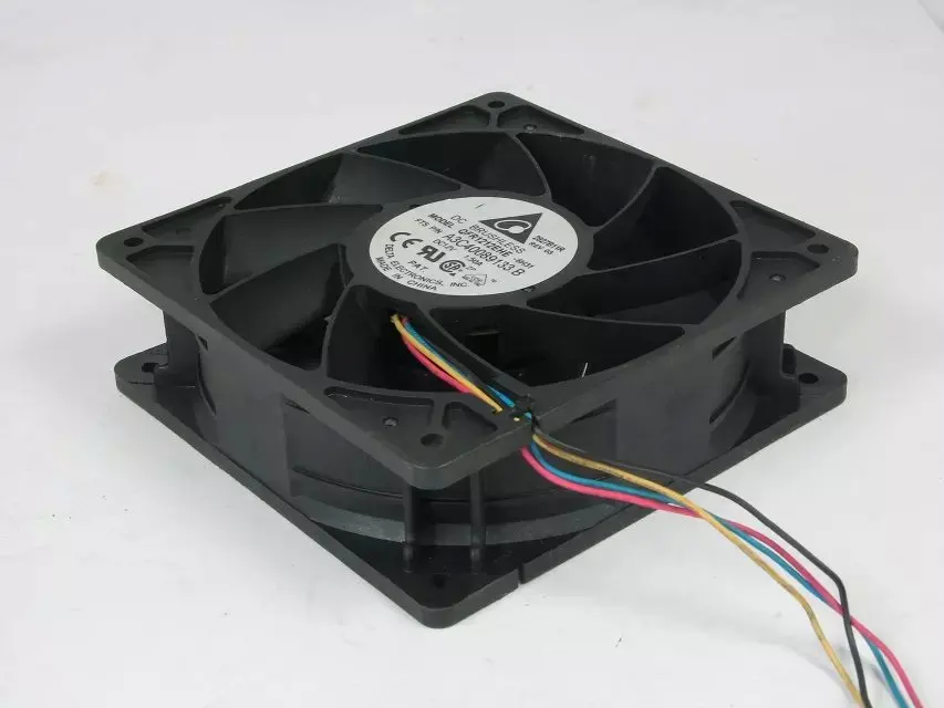 

Delta Electronics QFR1212EHE 6E31 DC 12V 1.50A 120x120x38mm Server Cooling Fan