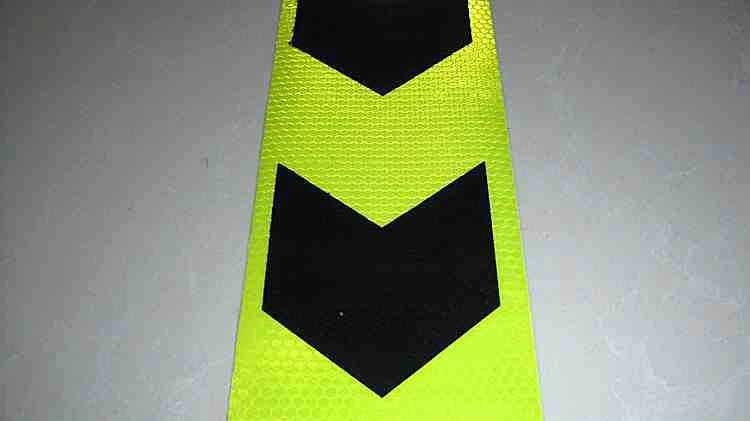 5cm x 3m selbst klebender fluor zieren der gelb roter Pfeil reflektieren der Klebeband-Warn aufkleber – Detail 12