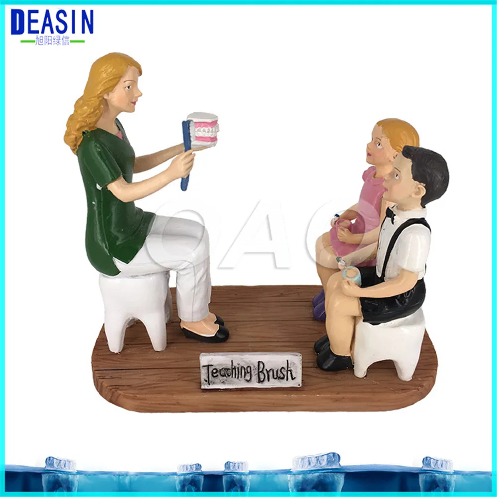 

Dental cartoon character model Couple Sculpture Dental Clinic Decoration Furnishing Articles Creative Artwork TEACHING BRUCH