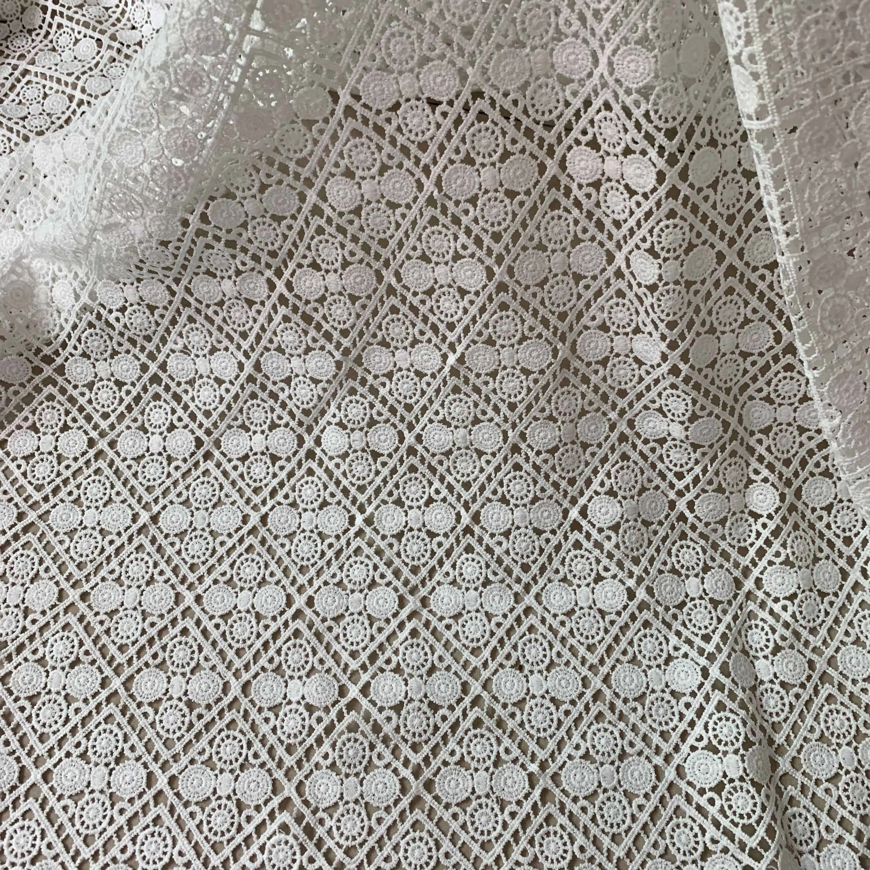 2yd Latest Design African Lace Fabric 2019 High Quality Nigerian French Guipure Cord Lace Fabric For Sewing Women Dress Material