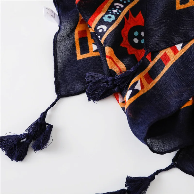 Autumn Winter Fashion African Ethnic Floral Tassel Viscose Shawl Scarf From Indian Women Print Warm Hijab and Wraps Muslim Sjaal