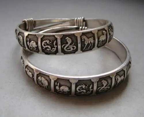 

Exquisite Old Handwork Miao Silver Carved with Chinese 12 Zodiac Auspicious Adjust Bracelet