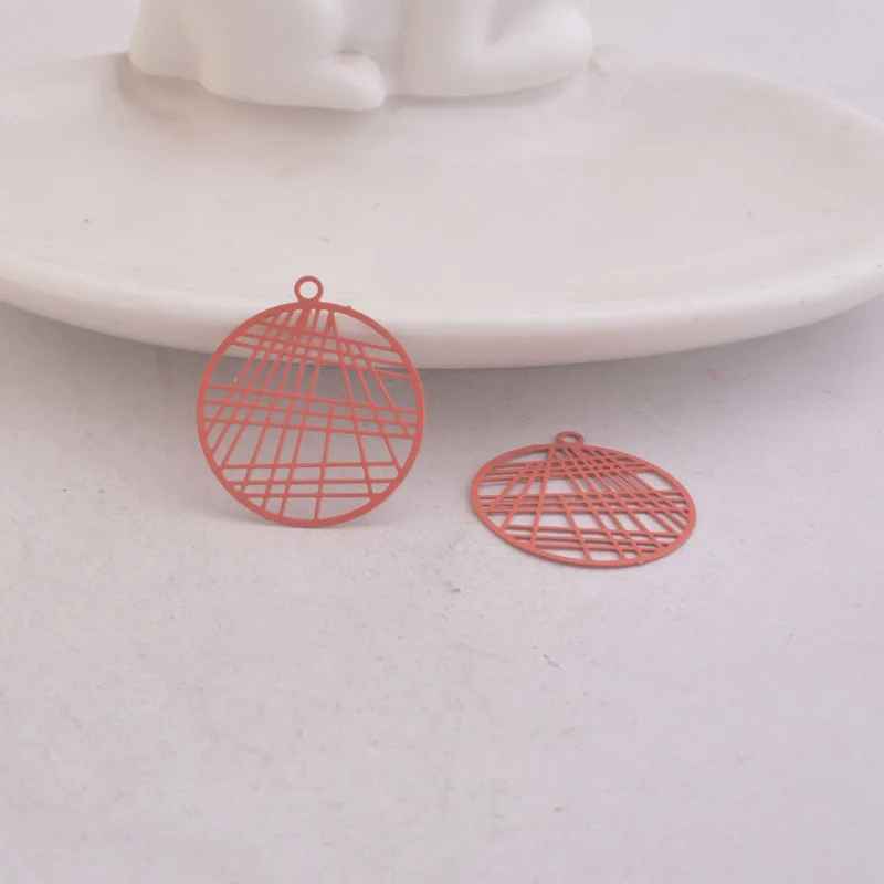 50 Stück AC7406 20*22mm Bemalte Runde Anhänger in Grün-Korallenfarbe für DIY-Ohrringe – Detail 9