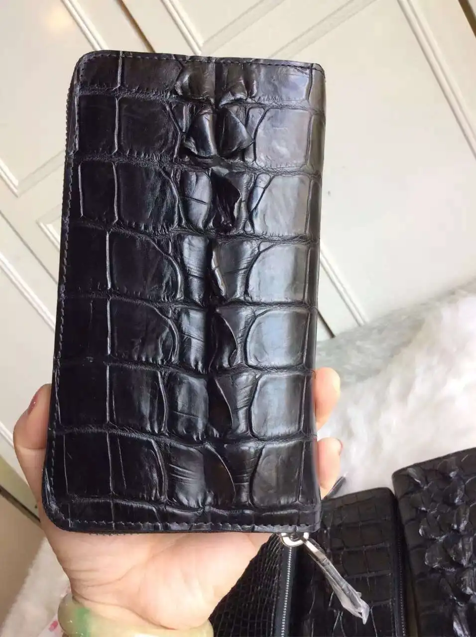 

100% Genuine Crocodile skin Leather and Alligator Skin Wallets for Men with Zipper Closure black color bank credit cards holder