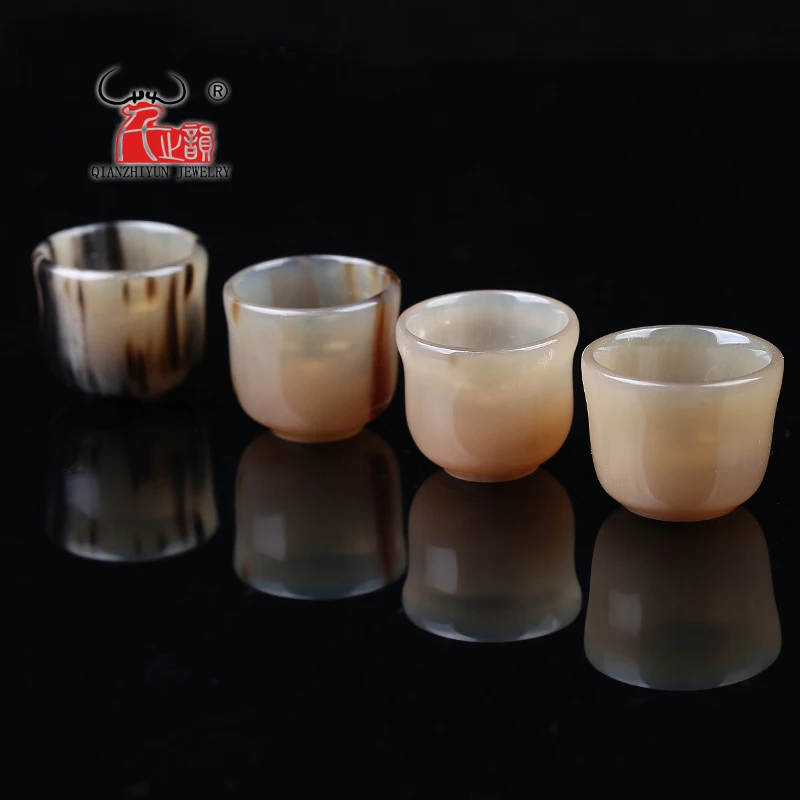 Natural yak horn small wine cup with a bowl of horn craft.