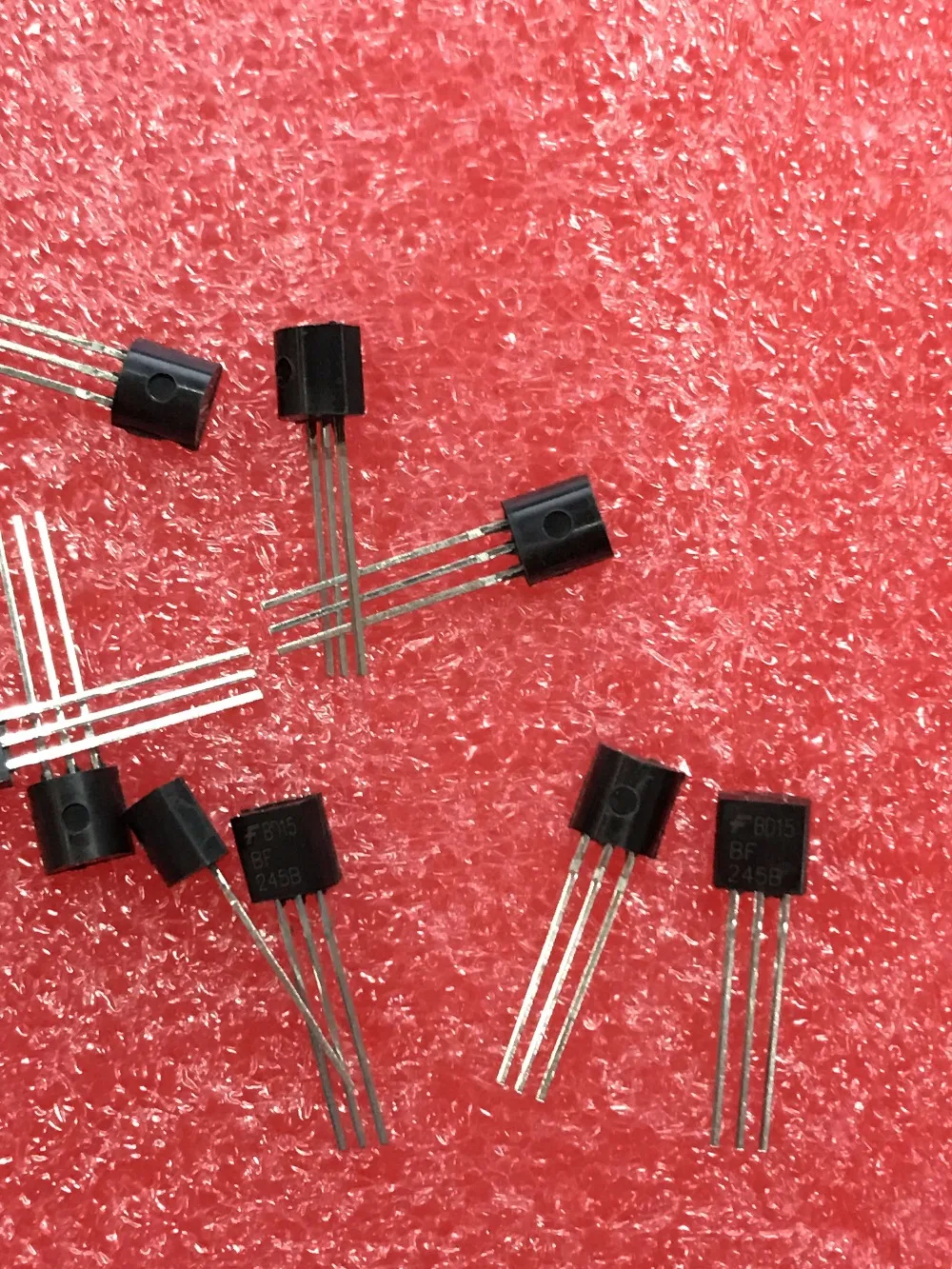 100 pçs/lote F245B BF245B BF245 TO-92 100% Original NOVO frete grátis